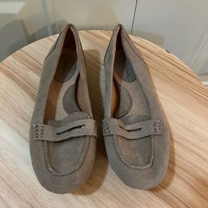Merona Tan Loafer Size 6